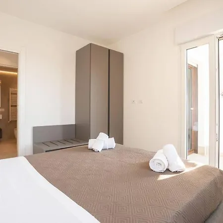 Luxury Santa Maria
